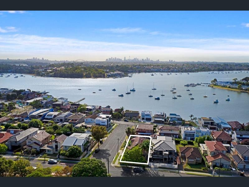 111 Cabarita Road, Cabarita NSW 2137