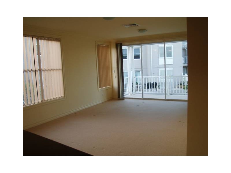 209/10 Mimosa Circuit, Breakfast Point NSW 2137