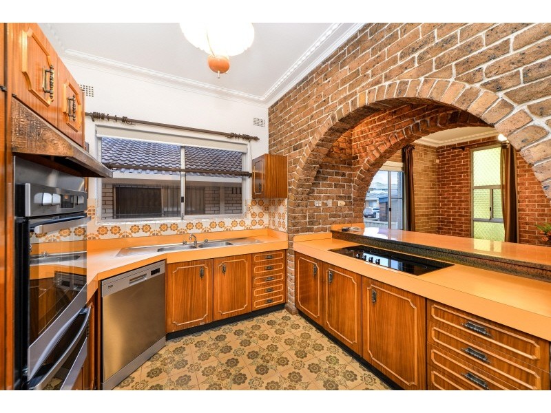 84 Bayview Road, Canada Bay NSW 2046