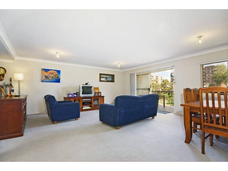 24/2 Bradley Place, Liberty Grove NSW 2138