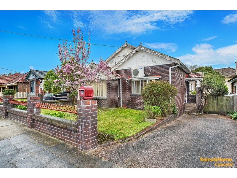 1a Brooklyn Street, Burwood NSW 2134