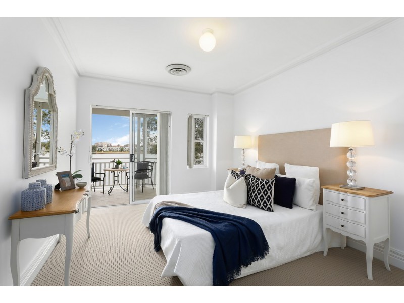 8 Jacaranda Drive, Cabarita NSW 2137