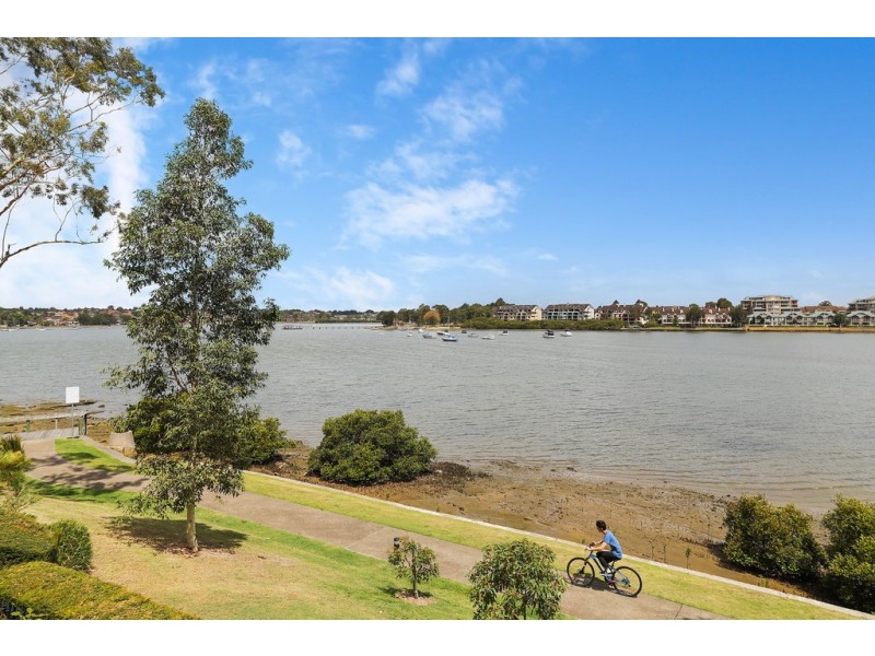 8 Jacaranda Drive, Cabarita NSW 2137