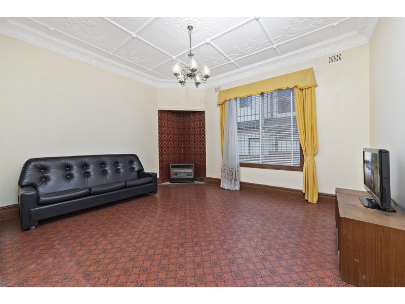 11 Tripod Street, Concord NSW 2137