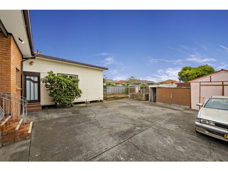11 Tripod Street, Concord NSW 2137