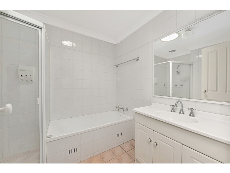 1/2 Barnstaple Lane, Five Dock NSW 2046