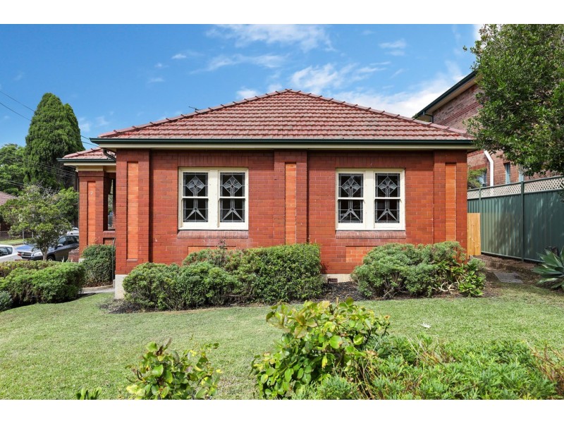 2 Loch Maree Parade, Concord West NSW 2138