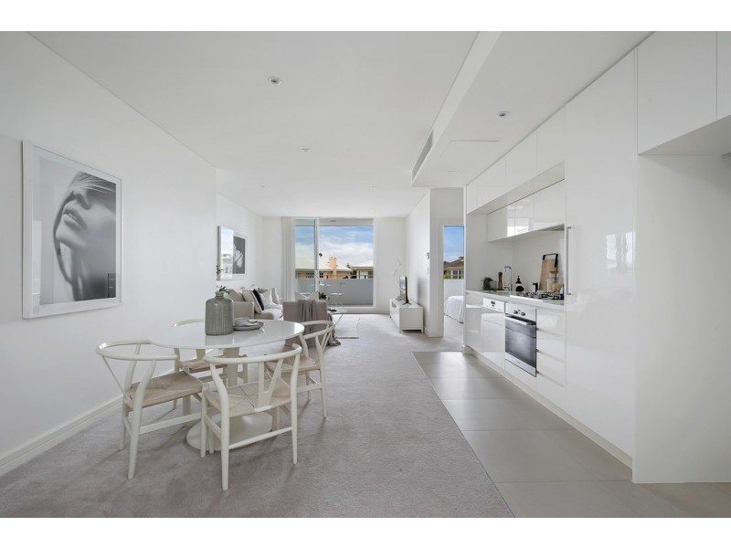 211/38 Peninsula Drive, Breakfast Point NSW 2137