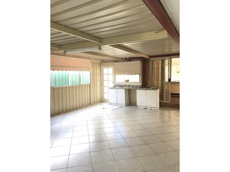 11 Aaron Place, Plumpton NSW 2761