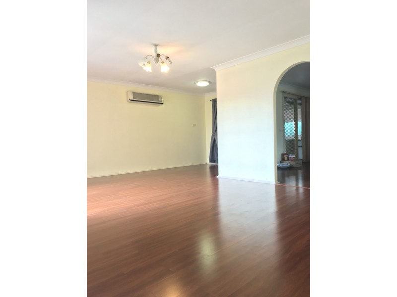 11 Aaron Place, Plumpton NSW 2761