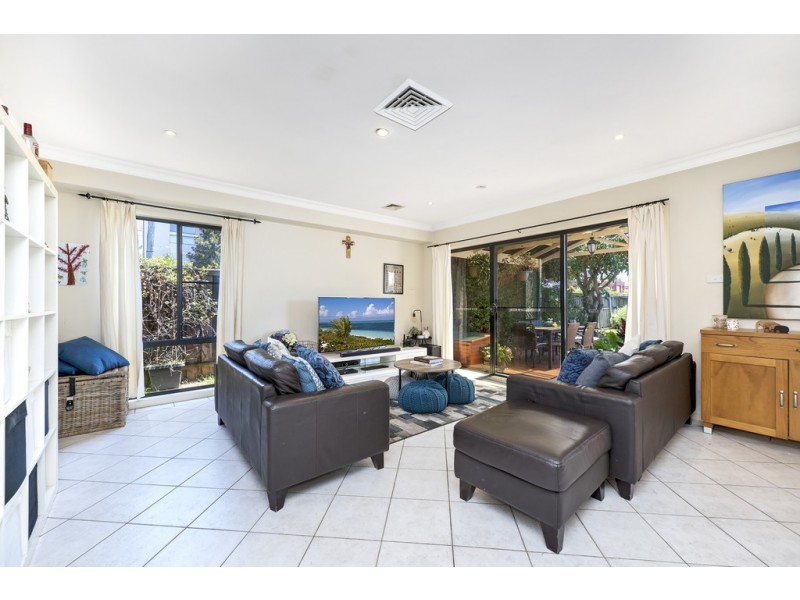 1 Phillips Street, Cabarita NSW 2137