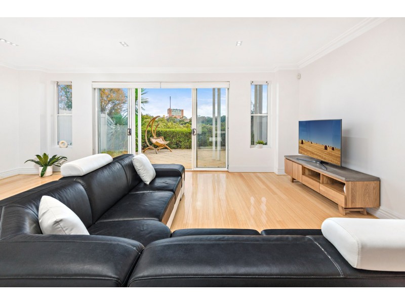 15 Jacaranda Drive, Cabarita NSW 2137