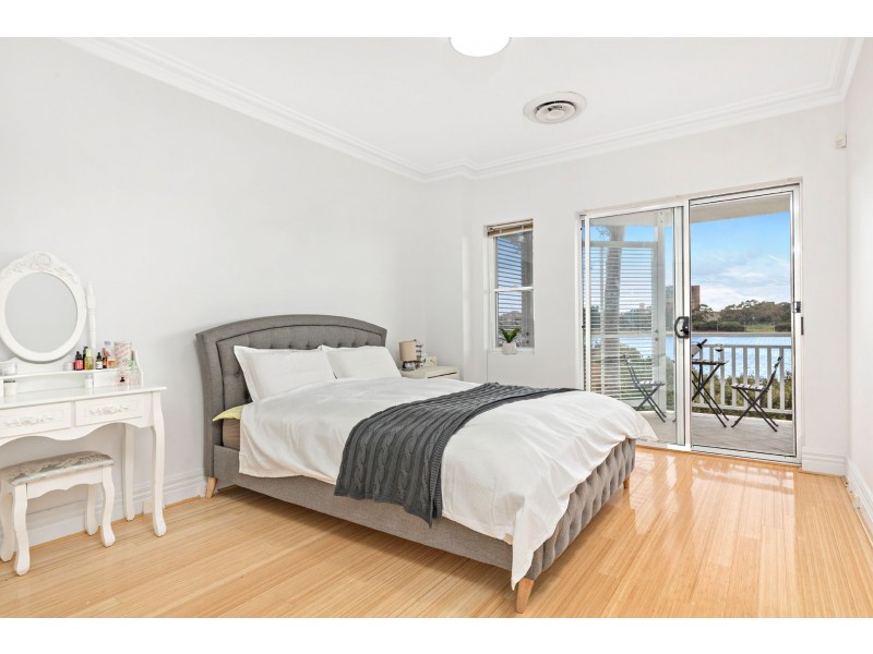 15 Jacaranda Drive, Cabarita NSW 2137