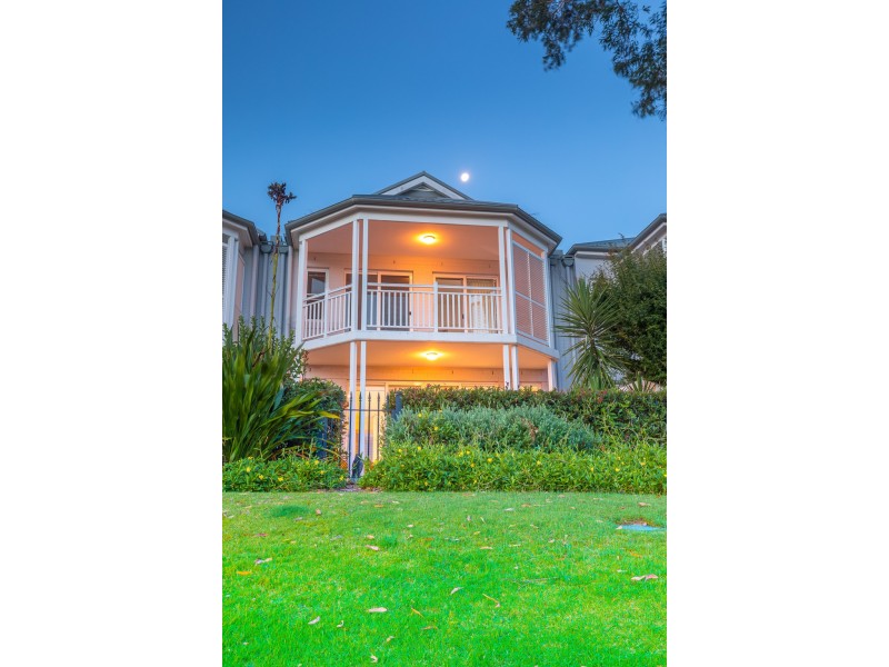 15 Jacaranda Drive, Cabarita NSW 2137