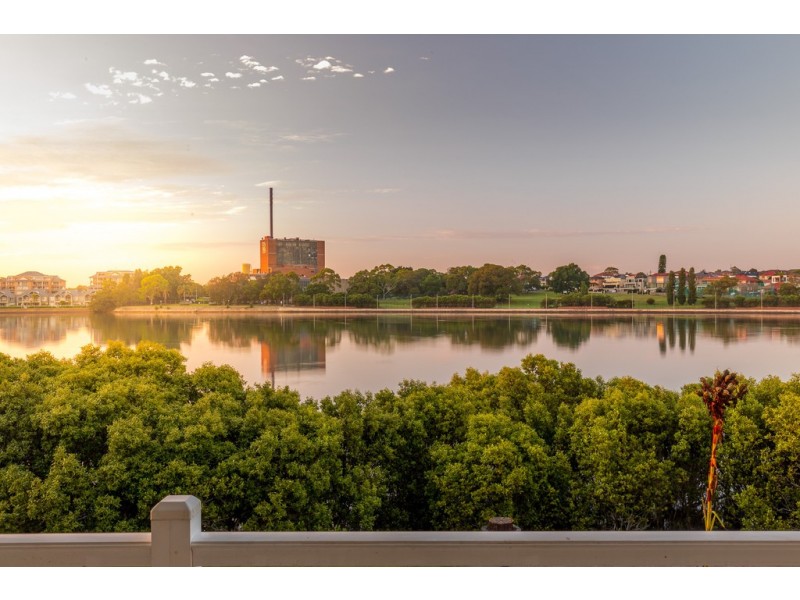 15 Jacaranda Drive, Cabarita NSW 2137