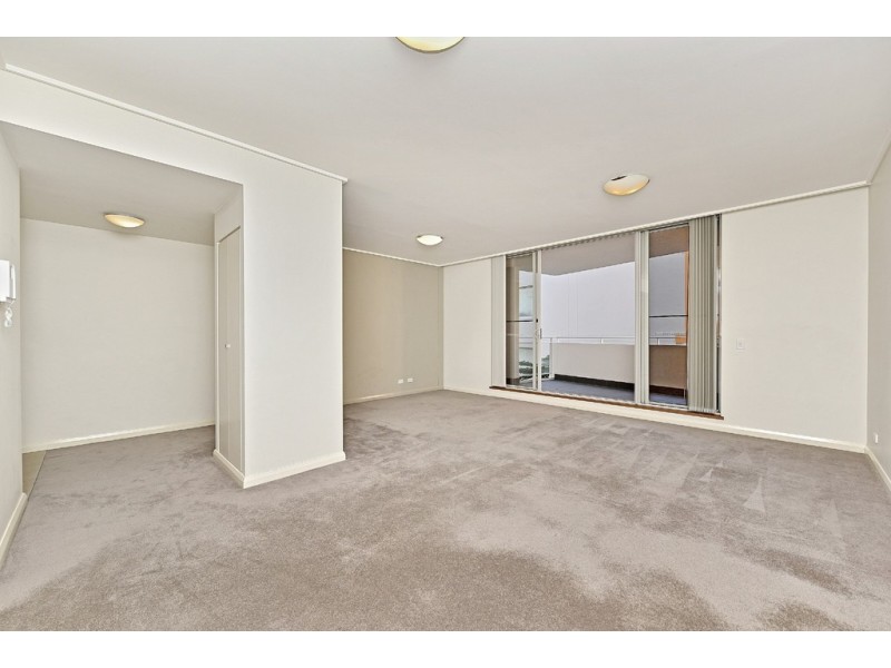 347/2 THE CRESCENT, Wentworth Point NSW 2127