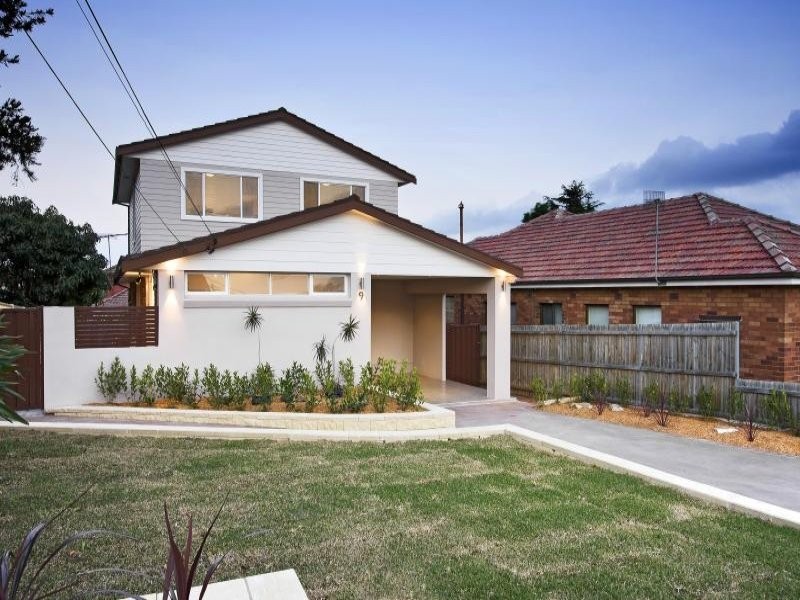 9 Meadow St, Concord NSW 2137