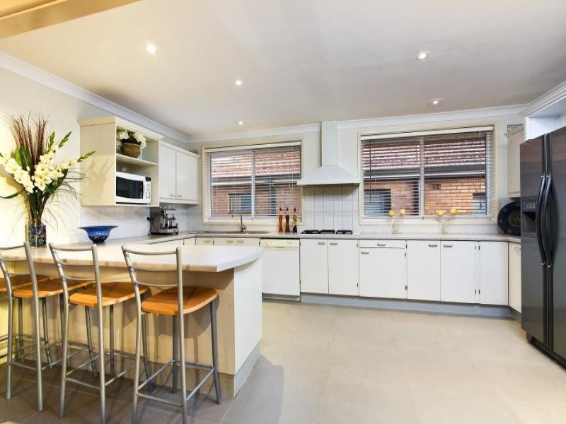 9 Meadow St, Concord NSW 2137