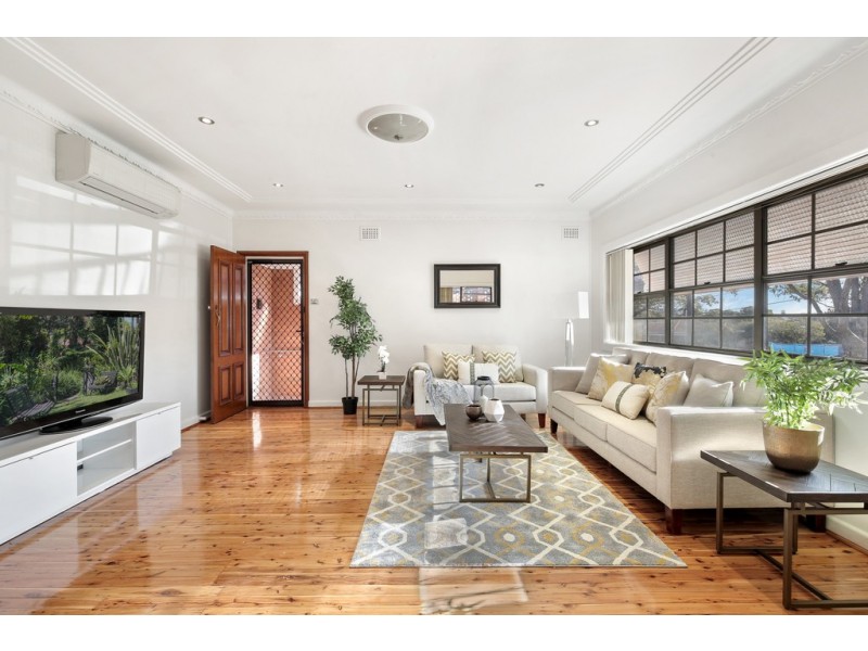 18 Payten Avenue, Roselands NSW 2196