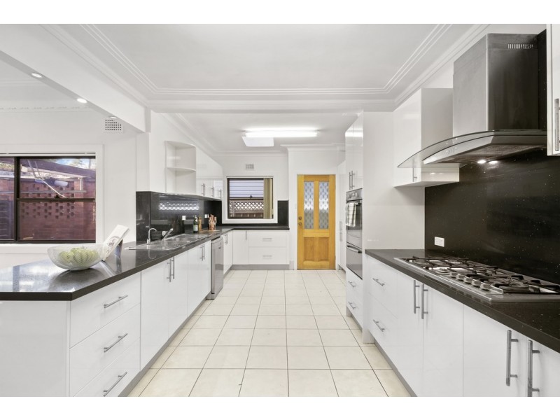 18 Payten Avenue, Roselands NSW 2196