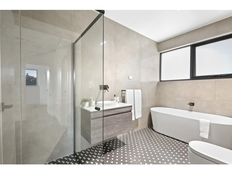 2 Nirranda Street, Concord West NSW 2138