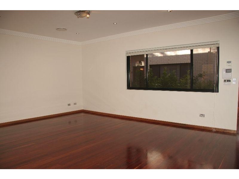 2/20 ADA ST, Concord NSW 2137