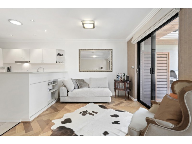 3 Medora Lane, Cabarita NSW 2137