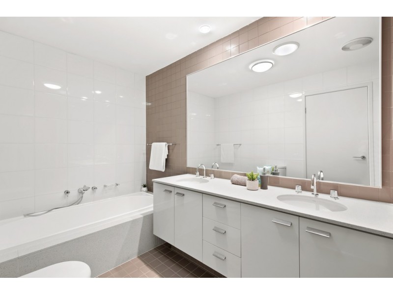 13 Correys Square, Cabarita NSW 2137