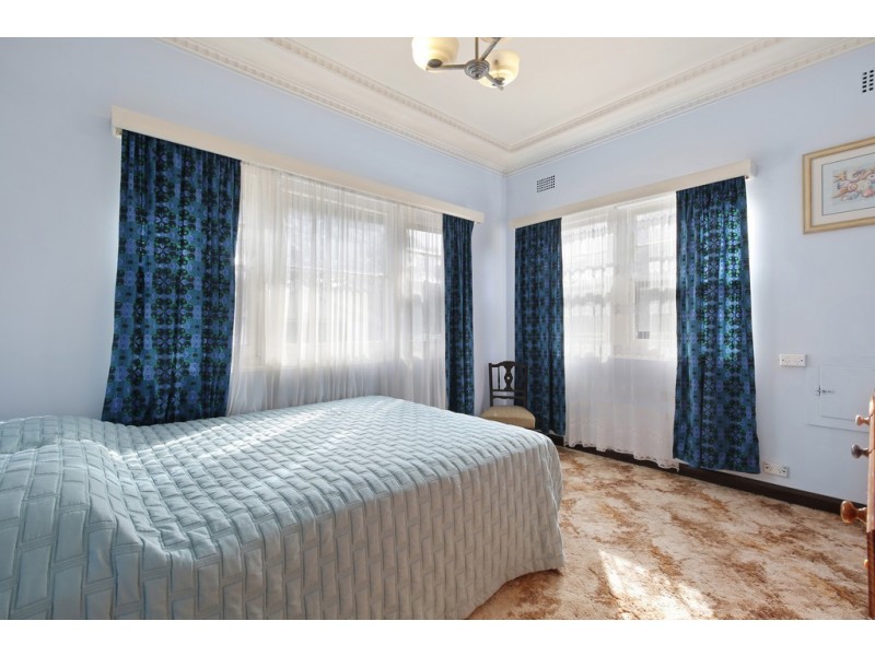 2A Lansdowne Street, Concord NSW 2137