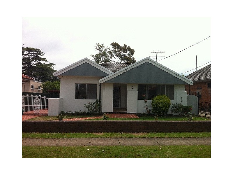 5 THE DRIVE, Concord West NSW 2138