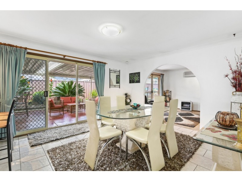6 Shrike Glen, Erskine Park NSW 2759
