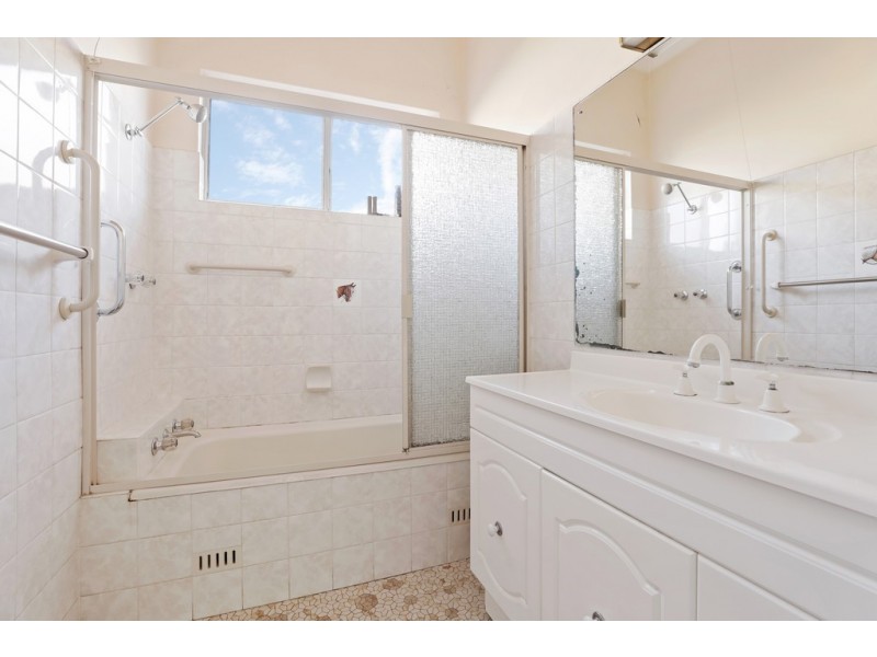 15 Tenterfield Street, North Strathfield NSW 2137