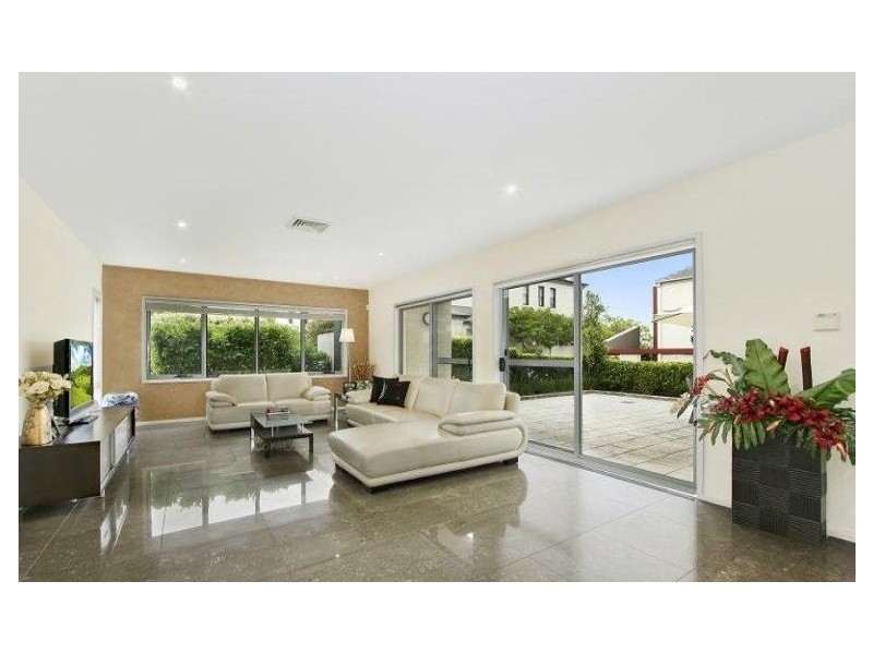 5 Strathroy Close, Cabarita NSW 2137