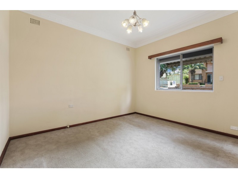 34 Links Avenue, Concord NSW 2137