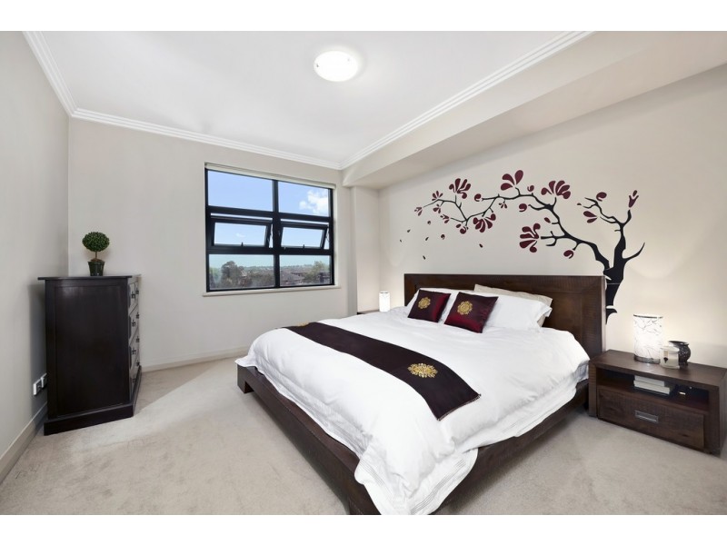 42/9 Bay Drive, Meadowbank NSW 2114