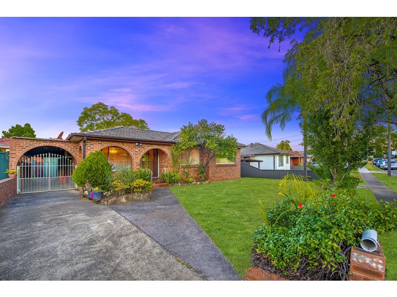 28 Winifred Crescent, Blacktown NSW 2148