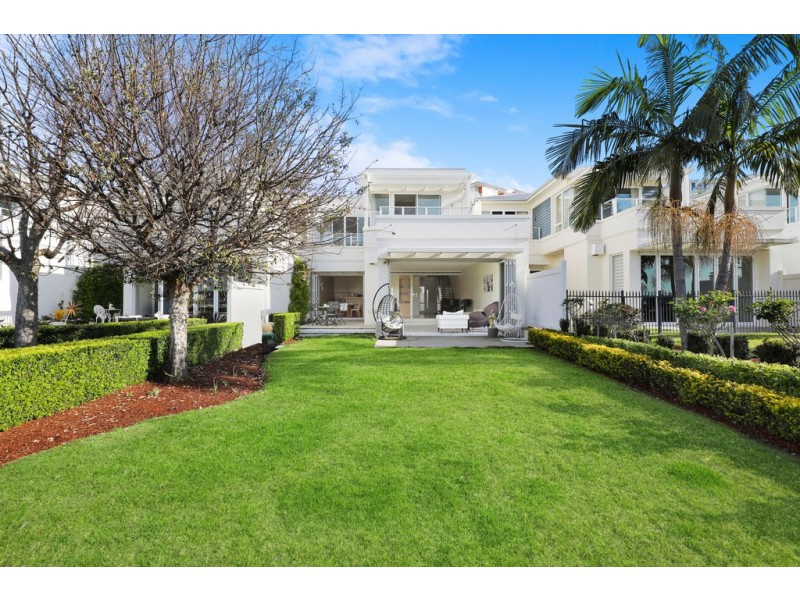155 Peninsula Drive, Breakfast Point NSW 2137