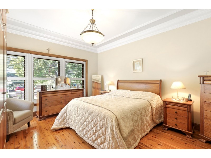 32 Cumming Avenue, Concord West NSW 2138