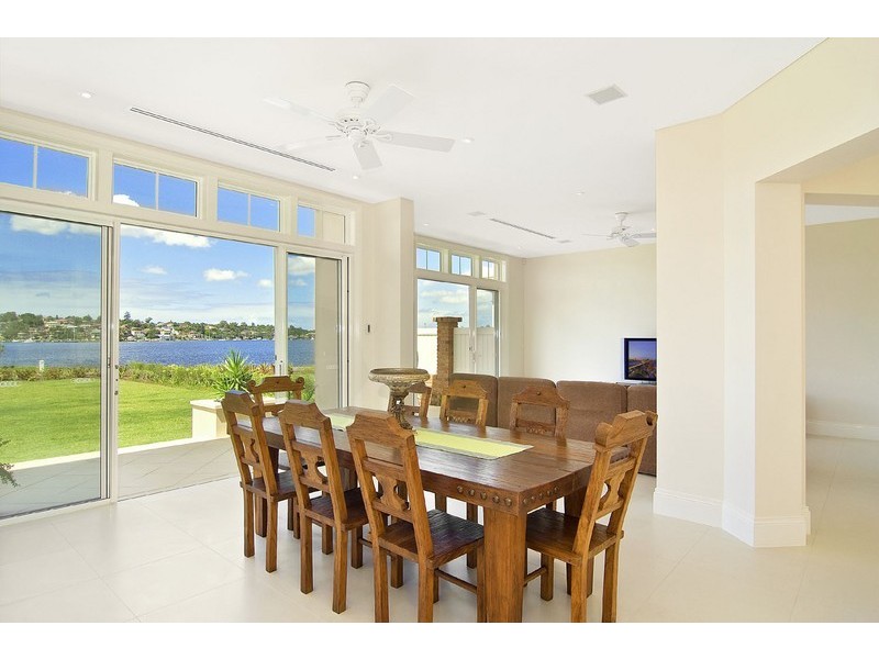 93 Peninsula Drive, Breakfast Point NSW 2137