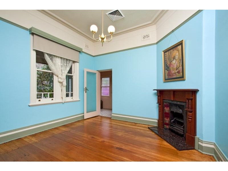 13 Appian Way, Burwood NSW 2134