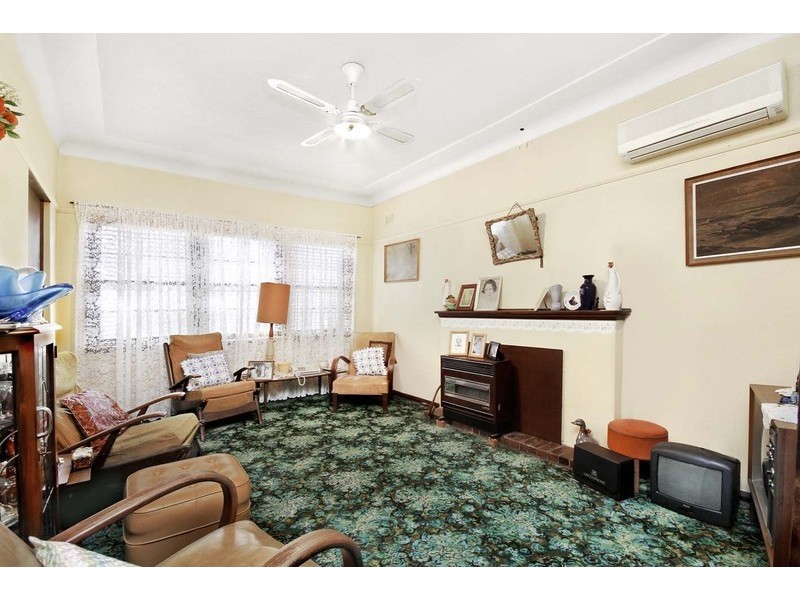 4 Josselyn Place, Concord NSW 2137