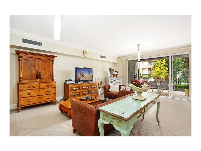 10 Juniper Drive, Breakfast Point NSW 2137