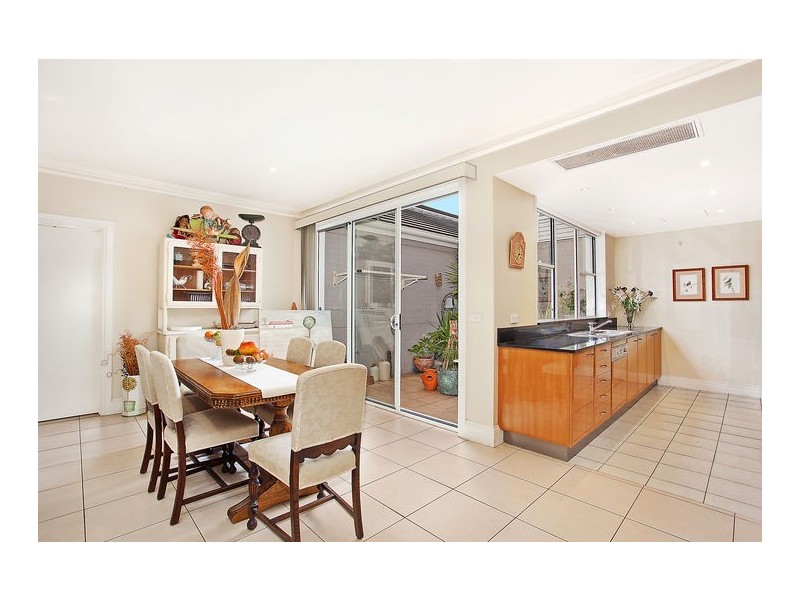 10 Juniper Drive, Breakfast Point NSW 2137