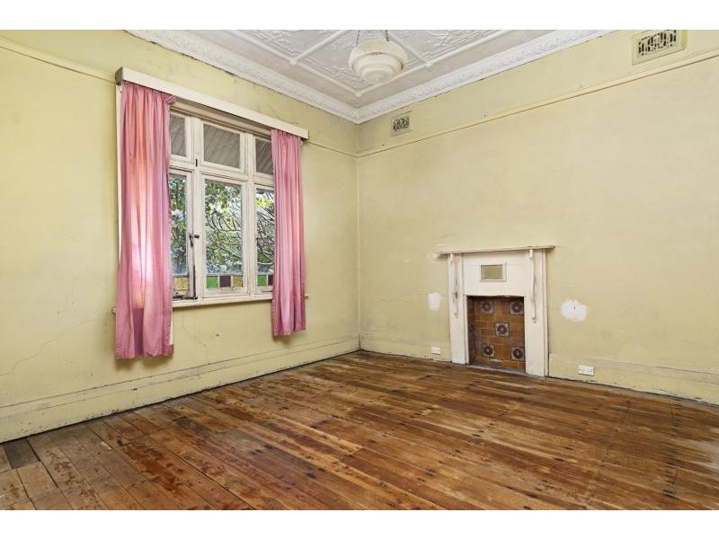 15 Montrose Road, Abbotsford NSW 2046