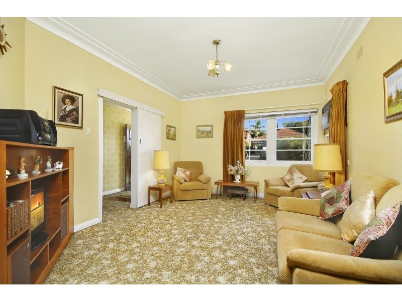 2 Nirranda Street, Concord West NSW 2138