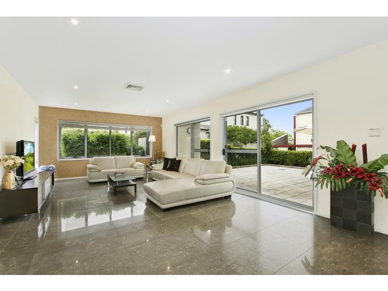 5 Strathroy Close, Cabarita NSW 2137