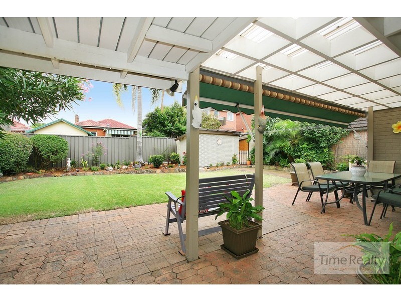 4 Meadow Street, Concord NSW 2137