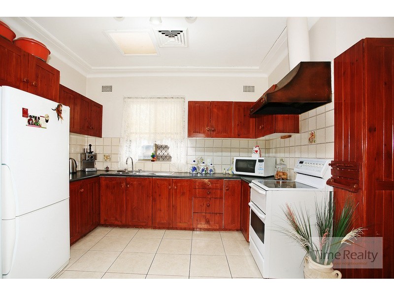 4 Meadow Street, Concord NSW 2137