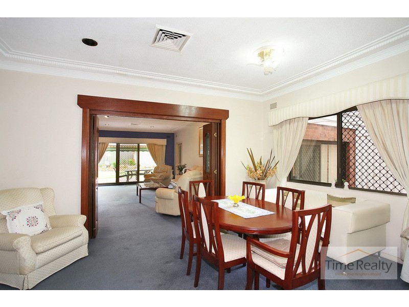 4 Meadow Street, Concord NSW 2137