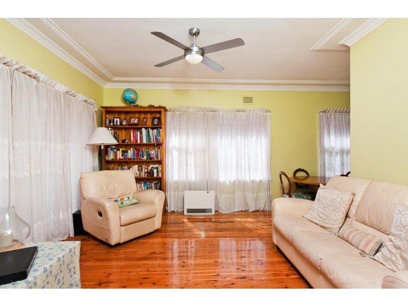 18 Lorraine Street, North Strathfield NSW 2137